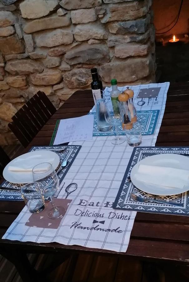 Bed and Breakfast L'Ancienne Cave Serres  Exterior foto